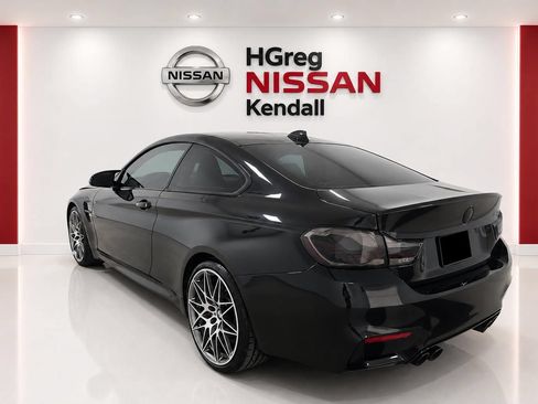 Used 2018 BMW M4 Coupe RWD image 2