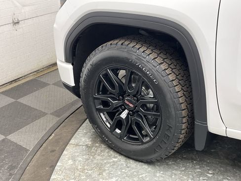 Certified 2022 GMC Sierra 1500 Elevation w/ Preferred Package image 37