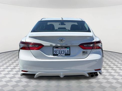 Used 2023 Toyota Camry SE FWD image 6