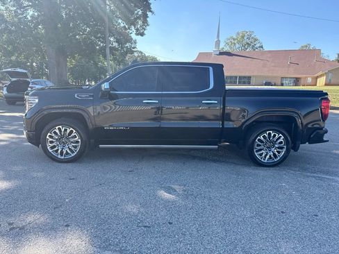 Used 2025 GMC Sierra 1500 Denali Ultimate AWD/4WD image 2
