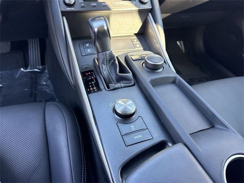 Used 2019 Lexus IS 300 300 w/ Premium Package image 21