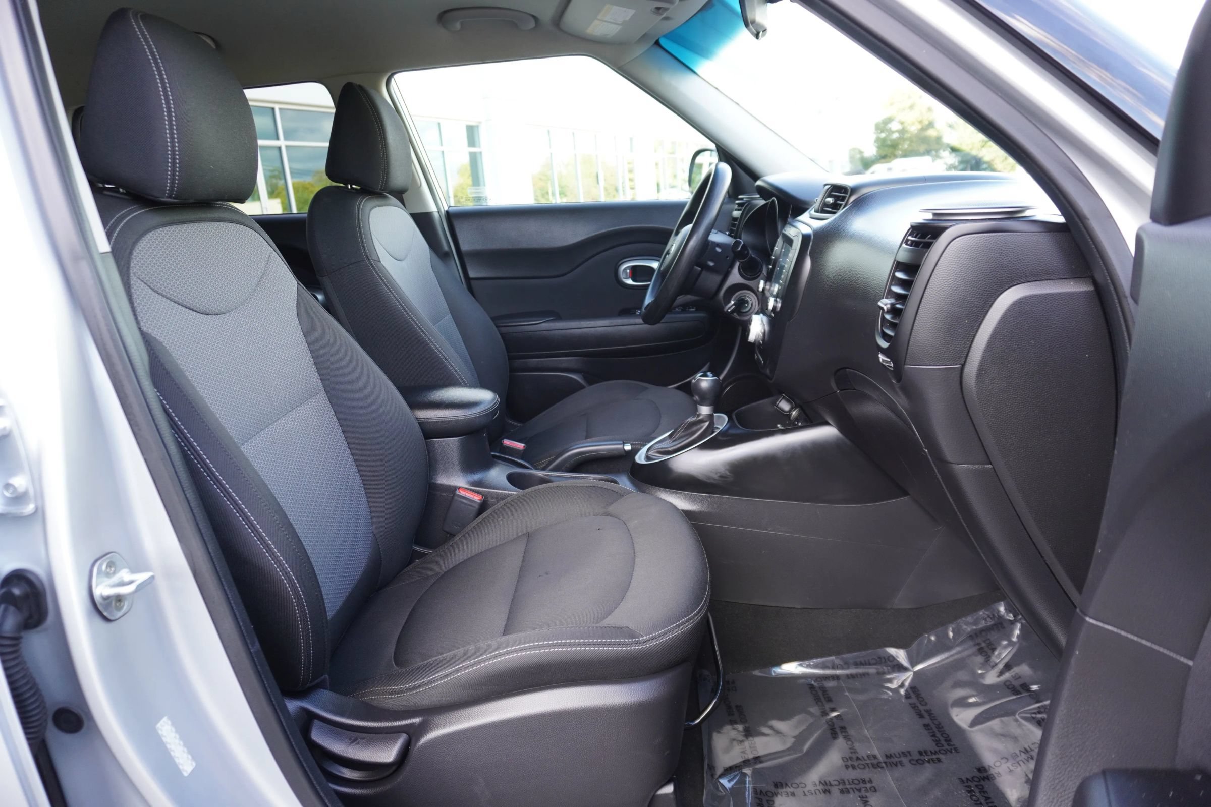 Used 2018 Kia Soul + FWD image 12