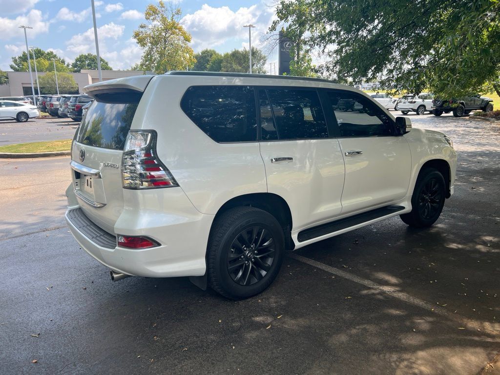 Used 2023 Lexus GX 460 Premium w/ Premium Package AWD/4WD image 3