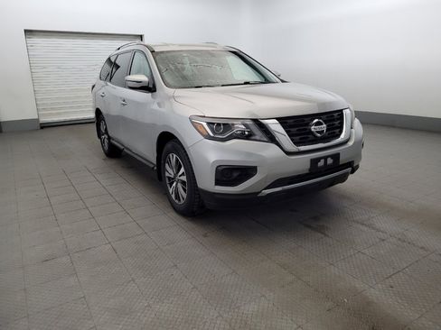 Used 2017 Nissan Pathfinder S AWD/4WD image 13