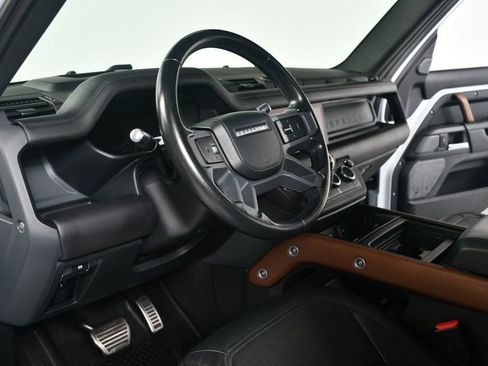 Used 2021 Land Rover Defender 110 X image 27