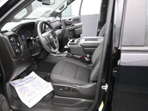Used 2023 Chevrolet Silverado 1500 Custom AWD/4WD image 16