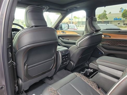 New 2025 Jeep Grand Cherokee L Summit image 14