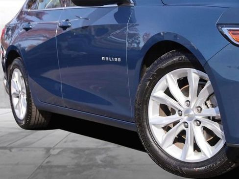 Used 2024 Chevrolet Malibu LT image 3