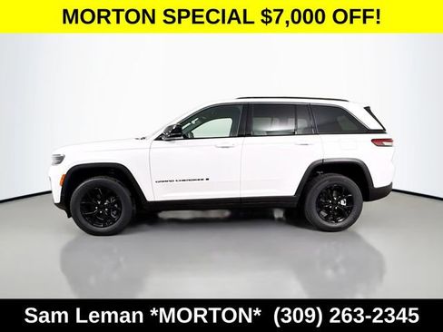 New 2026 Jeep Grand Cherokee Altitude AWD/4WD image 4