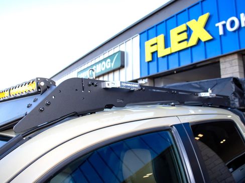 Used 2017 Toyota Tacoma TRD Sport w/ Premium & Technology Package image 28