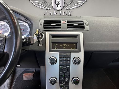 Used 2011 Volvo C70 T5 image 15