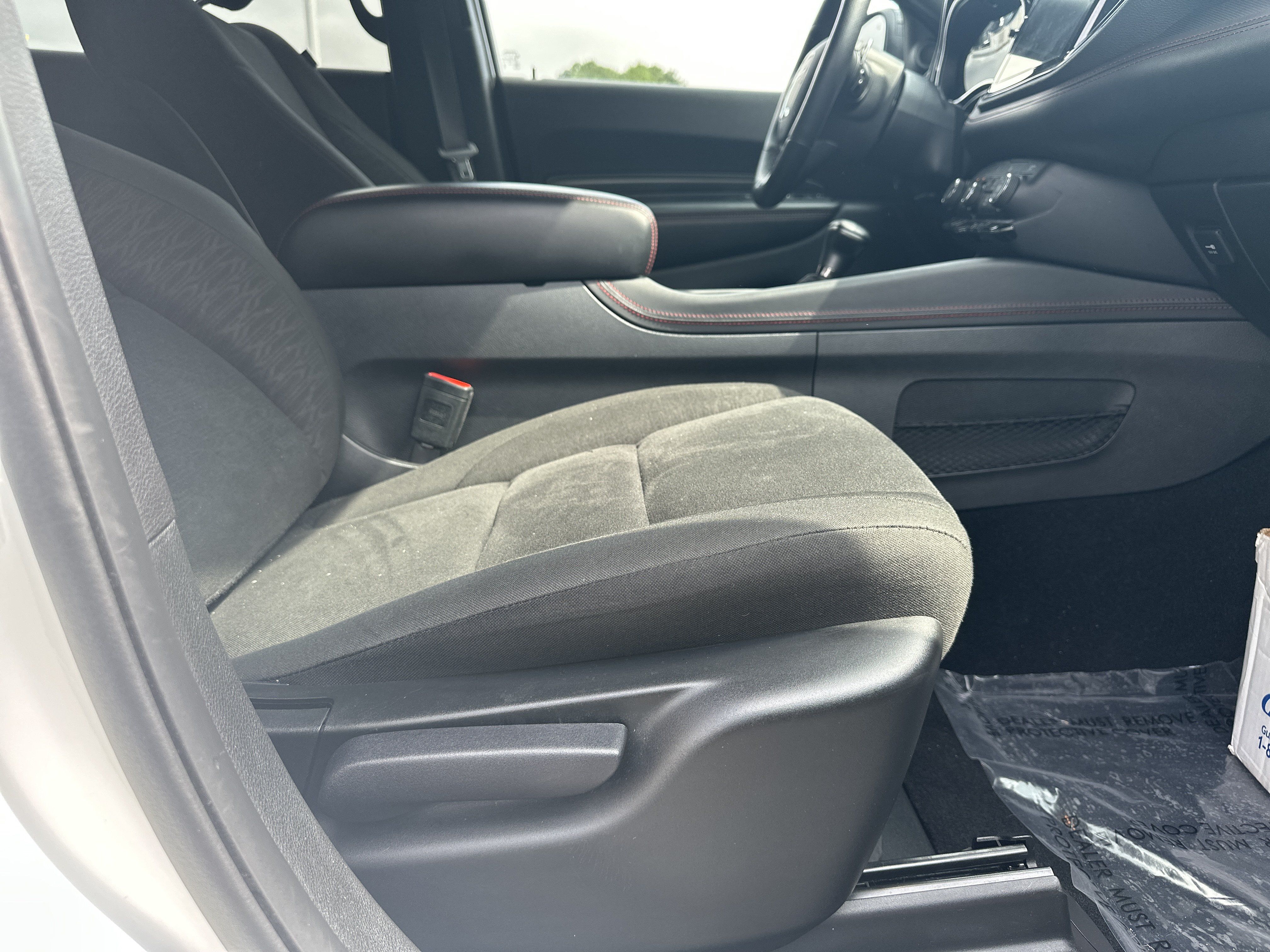 Used 2025 Dodge Durango GT w/ Blacktop Package RWD image 15