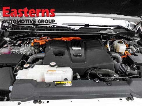 Used 2024 Toyota Sequoia TRD Pro AWD/4WD image 7