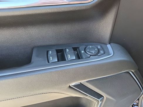 Used 2023 Chevrolet Silverado 1500 LT image 28