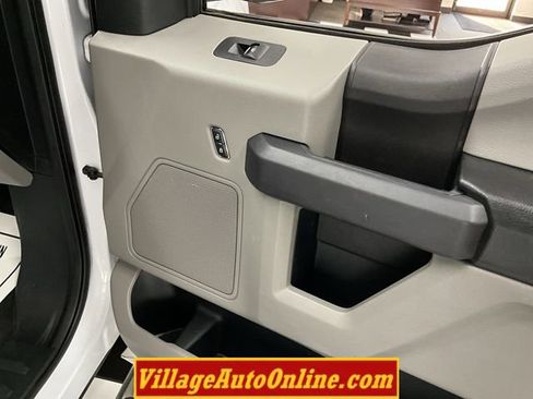 Used 2018 Ford F150 XL w/ Equipment Group 101A Mid image 32