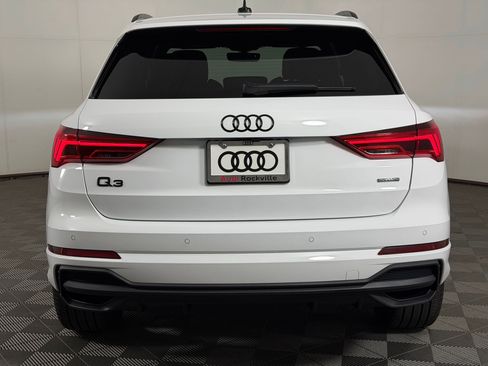 Used 2025 Audi Q3 2.0T Premium Plus w/ Premium Plus Package AWD/4WD image 10