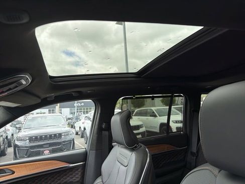 New 2026 Jeep Grand Cherokee Summit w/ Obsidian Package AWD/4WD image 14