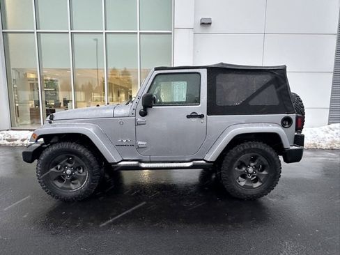Used 2017 Jeep Wrangler Sahara w/ Dual Top Group image 4