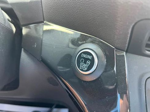 Used 2017 Ford Escape Titanium AWD/4WD image 37