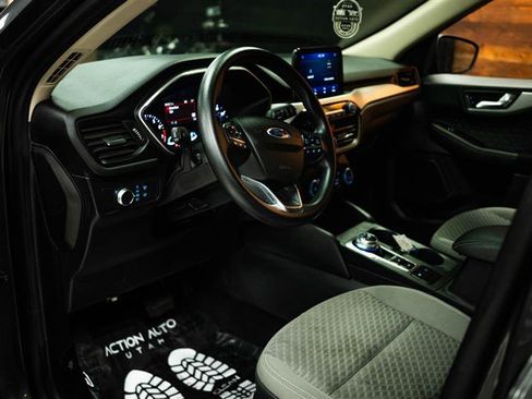 Used 2020 Ford Escape SE FWD image 8