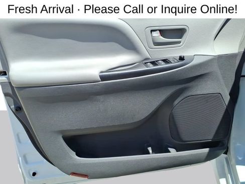 Used 2020 Toyota Sienna L FWD image 10