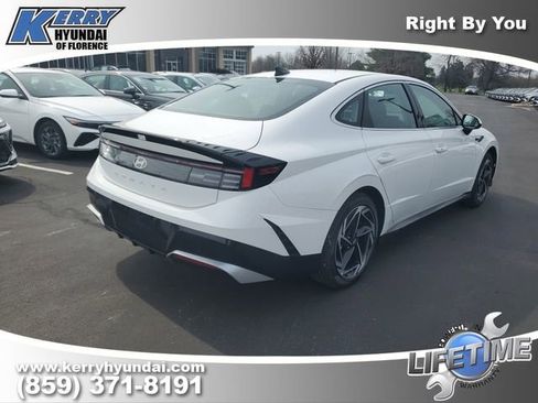 New 2026 Hyundai Sonata SEL FWD image 4