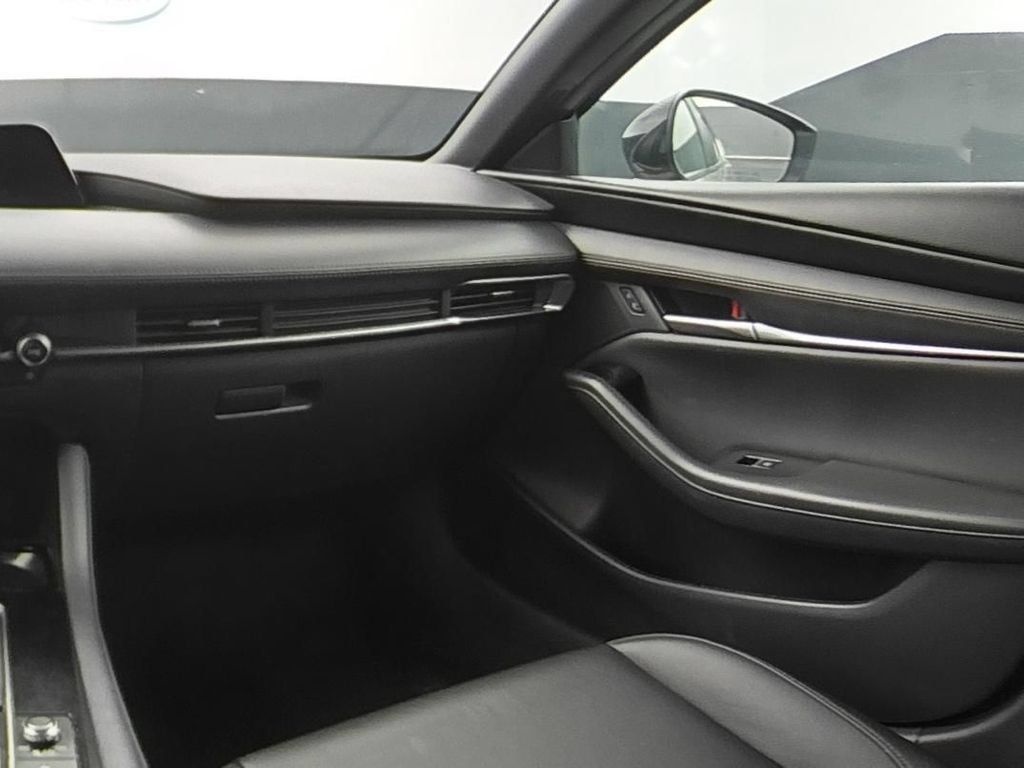 Used 2024 MAZDA MAZDA3 s FWD image 15