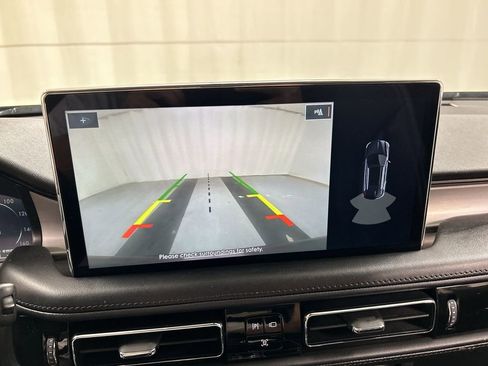 Used 2022 Lincoln Nautilus AWD w/ Premium Package image 15