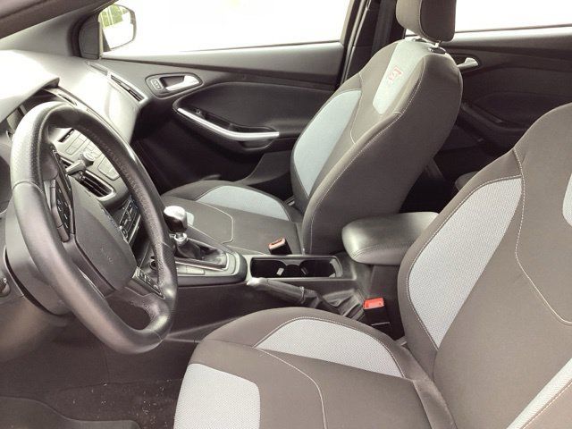 Used 2017 Ford Focus ST FWD image 27