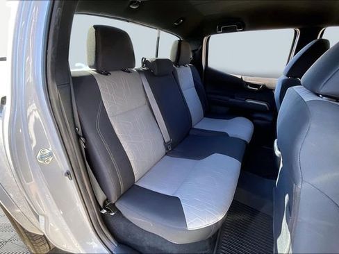 Used 2022 Toyota Tacoma SR image 17