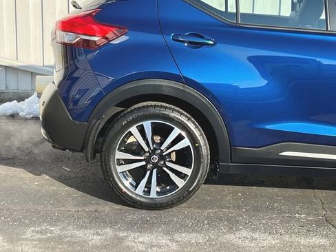 Used 2020 Nissan Kicks SR w/ SR Premium Package image 20