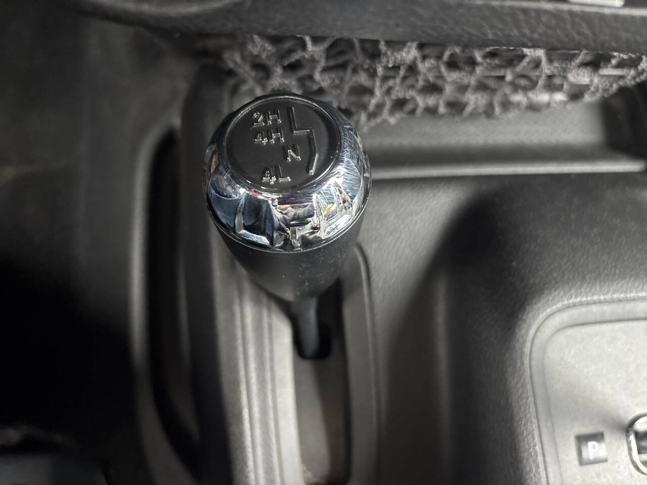 Used 2012 Jeep Wrangler Unlimited Sport AWD/4WD image 12
