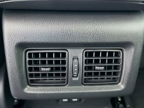 Used 2025 Toyota Camry XLE image 25