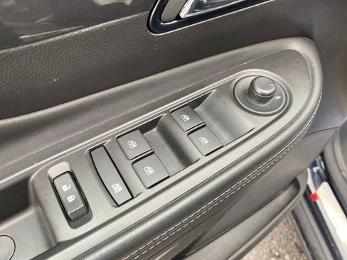 Used 2022 Buick Encore Preferred image 16