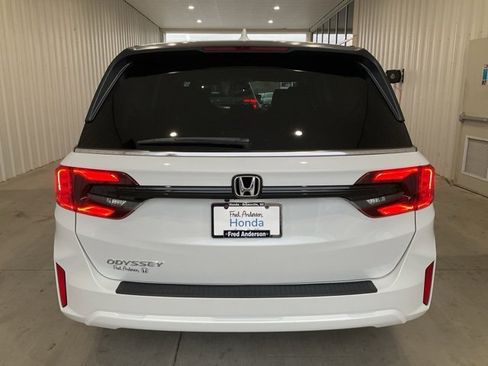 New 2026 Honda Odyssey EX-L image 24