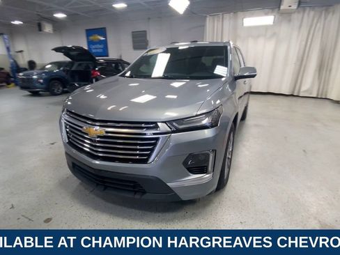 Used 2023 Chevrolet Traverse Premier AWD/4WD image 5