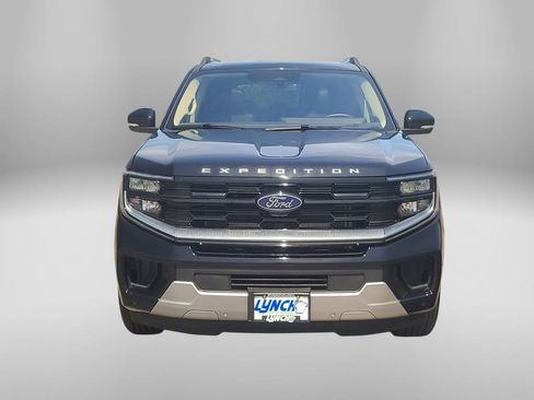 Used 2025 Ford Expedition Platinum AWD/4WD image 7