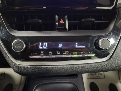 Used 2023 Toyota Corolla LE image 17