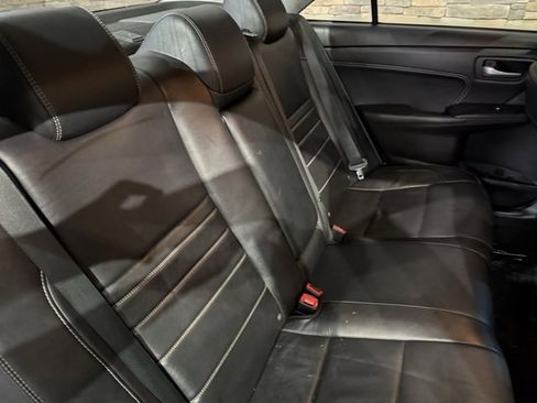Used 2017 Toyota Camry XLE image 33