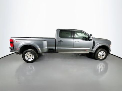 New 2026 Ford F450 Platinum w/ FX4 Off-Road Package image 8