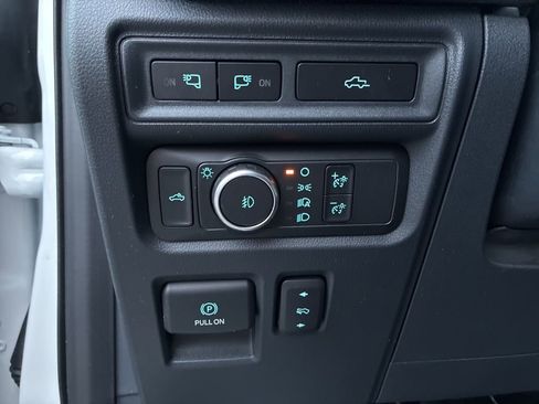 Used 2021 Ford F150 4x4 SuperCrew image 12