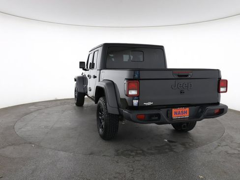 Used 2024 Jeep Gladiator Sport AWD/4WD image 10