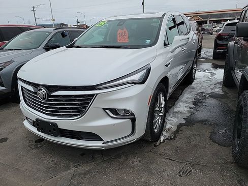 Used 2023 Buick Enclave Essence w/ Experience Buick Package image 1