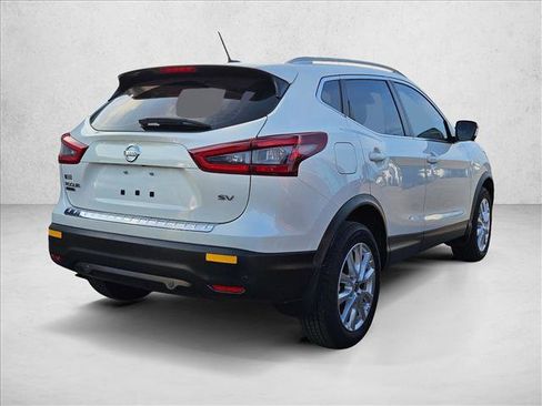Used 2022 Nissan Rogue Sport SV w/ Technology Package FWD image 4