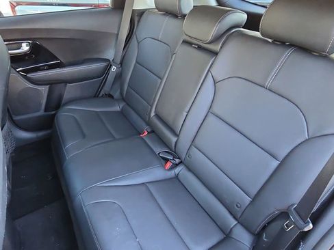 Used 2020 Kia Niro EX Premium image 17