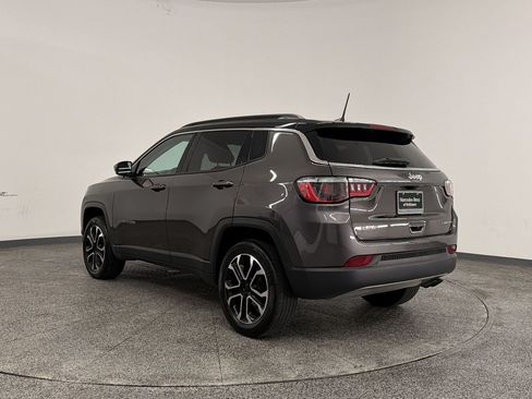 Used 2022 Jeep Compass Limited AWD/4WD image 3