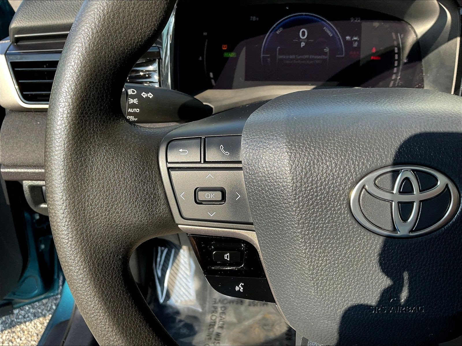 Used 2025 Toyota Camry LE FWD image 13