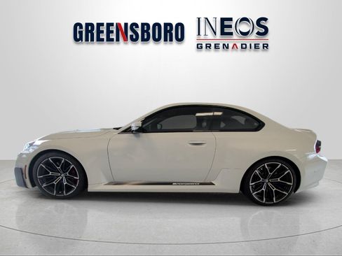 Used 2026 BMW M2 w/ Lighting Package RWD image 2