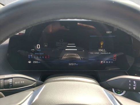 Used 2025 Chevrolet Equinox LT FWD image 11