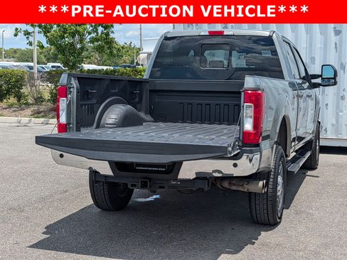 Used 2019 Ford F250 Lariat w/ Lariat Value Package AWD/4WD image 13